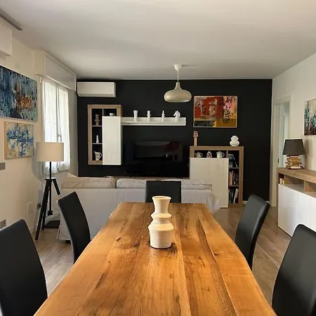 Apartment Art X4 In Centre With Private Parking