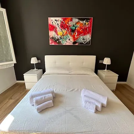 Apartment Art X4 In Centre With Private Parking