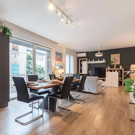 아파트 Art X4 In Centre With Private Parking *