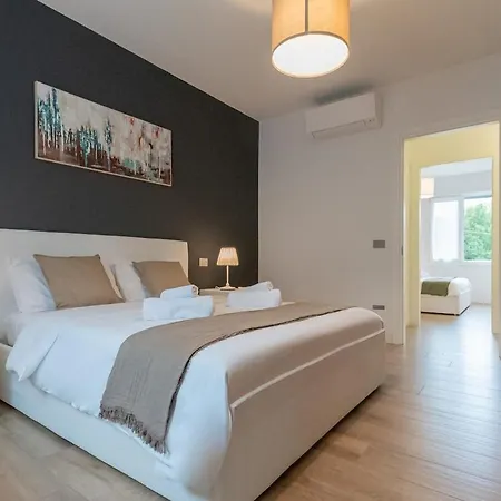 아파트 Art X4 In Centre With Private Parking 파도바