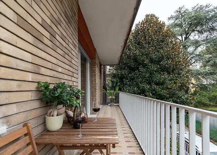 Art X4 In Centre With Private Parking